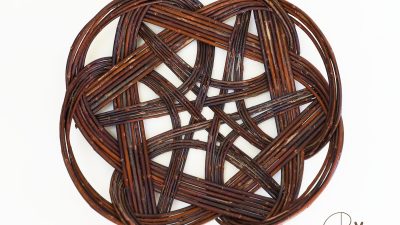 Plateau celtique pendant l'atelier de vannerie à Paris