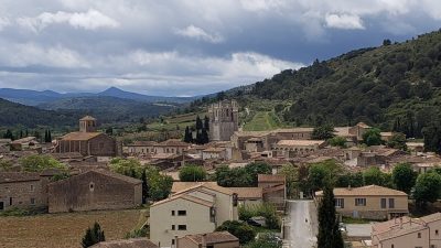 Ville de Lagrasse pendant le stage chez un vigneron BIO