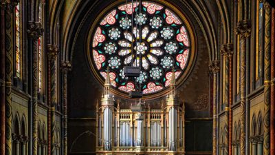 L’Ensemble Antiphona à l'Eglise de Gesù à Toulouse où se passe le stage de chant avec Rolandas Muleika