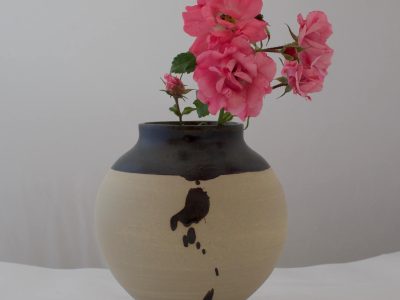 Vase zen en grès formation Tournage en Céramique proche d'Annecy