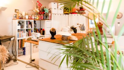 Atelier de modiste et styliste où se déroule le stage