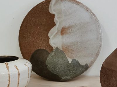 Assiette au cours de la formation céramique et poterie à Bordeaux