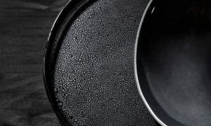 Assiettes de céramiste pendant la formation céramique à Pau