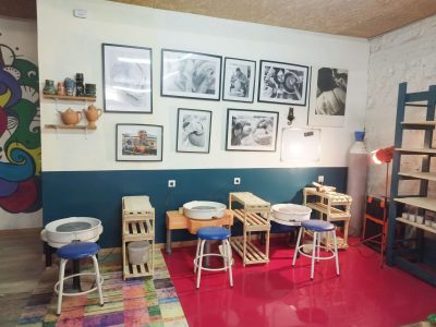 Atelier des cours et formation tournage en céramique en Normandie