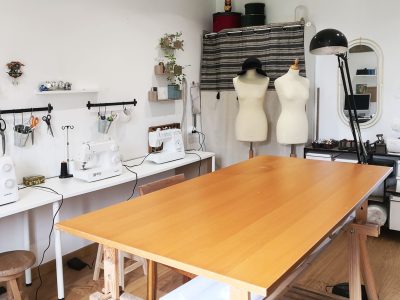 Atelier de la formation couture en Normandie : vêtement flou et mode