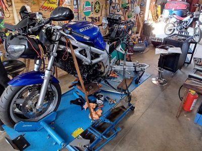 Atelier de la formation mécanique moto en Aveyron