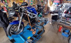 Atelier de la formation mécanique moto en Aveyron