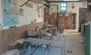 Atelier de vannier pendant la formation en Haute Marne