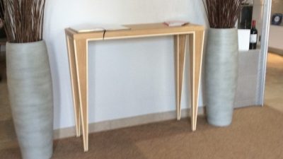 Commode construite dans un atelier d'ébéniste pendant un stage d'initiation au bois