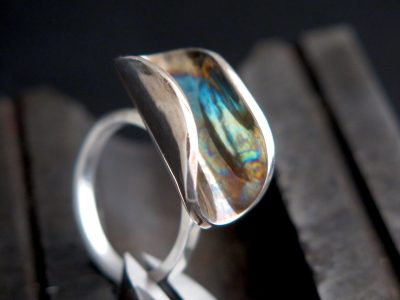 Bague pendant la formation bijouterie avec un bijoutier vers Lourdes proche de Tarbes dans le Pyrénées