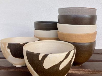 Bols au cours de la formation céramique, poterie avec une céramiste vers Montpellier