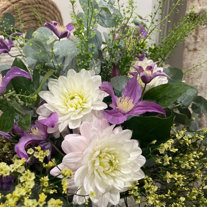Bouquet de dahlias par Yann Roou-Massicot, artisan fleuriste sur Paris