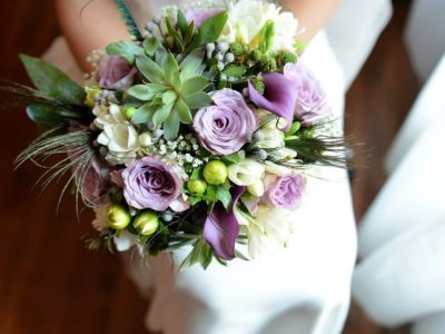 Bouquet de mariage pendant la formation fleuriste à Toulouse