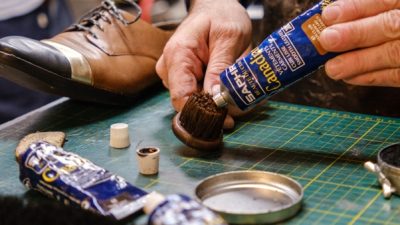 Stage en cordonnerie pour savoir réparer les chaussures