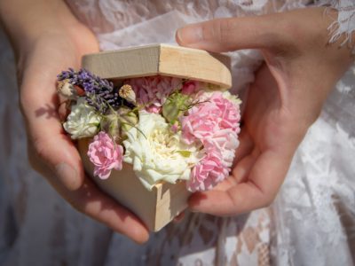 Création pour un mariage pendant la formation fleuriste à Toulouse