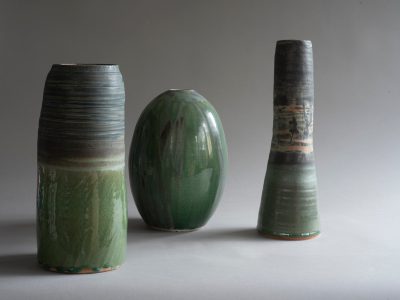 Poteries d'Irène pendant la formation céramiste et potier à Paris