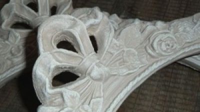 Cadre à rénover au cours du stage relooking de meubles