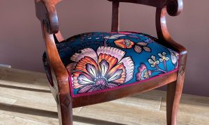 Fauteuil pendant la formation tapisserie d'ameublement à Bordeaux