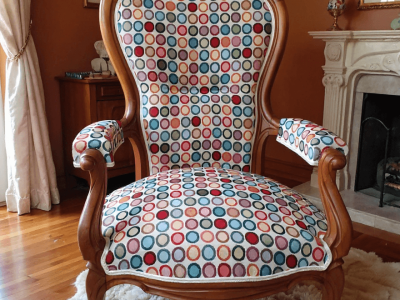 Fauteuil pendant la formation tapissier décorateur entre Bordeaux et Saintes