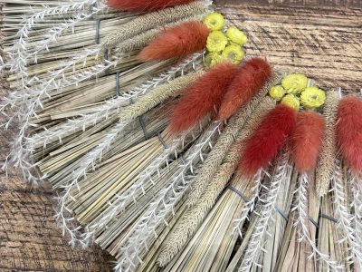 Fleurs séchées pendant la formation fleuriste à Paris en Ile-de-France