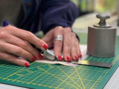 Formation maroquinerie avec un maroquinier vers Paris