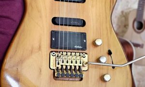 Guitare électrique au cours de la formation lutherie avec un luthier expert entre Besançon et Dijon