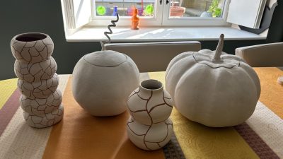 Les citrouilles pendant le stage de modelage céramique et tournage du grès vers Carcassonne