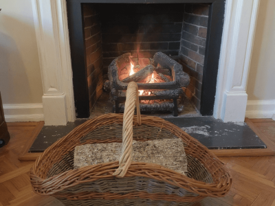 Panière à bois faite pendant la formation vannerie avec un vannier vers Paris