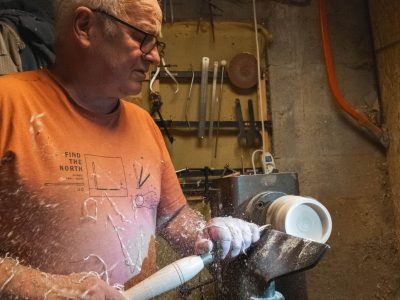 Pascal tourneur sur bois qui propose la formation tournage en Isère