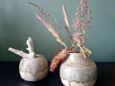 Poteries d'une stagiaire pendant la formation céramique vers Tarbes