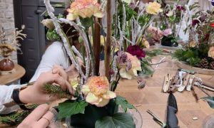 Stagiaires au cours de la formation fleuriste à Dijon en Bourgogne Franche-Comté