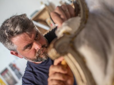 Apprentissage pendant la formation en tapisserie d'ameublement proche de Toulouse