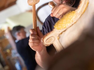 Apprentissage pendant la formation en tapisserie d'ameublement proche de Toulouse
