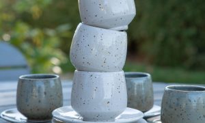 Tasses au cours de la formation céramique et poterie vers Auch dans le Gers