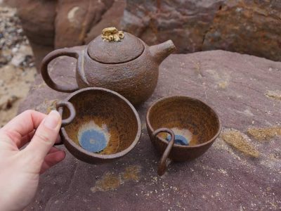 Théière d'Aurore, formatrice en céramique et poterie à Toulon dans le Var