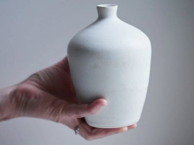 Vase pendant la formation céramique vers Nantes en Loire Atlantique