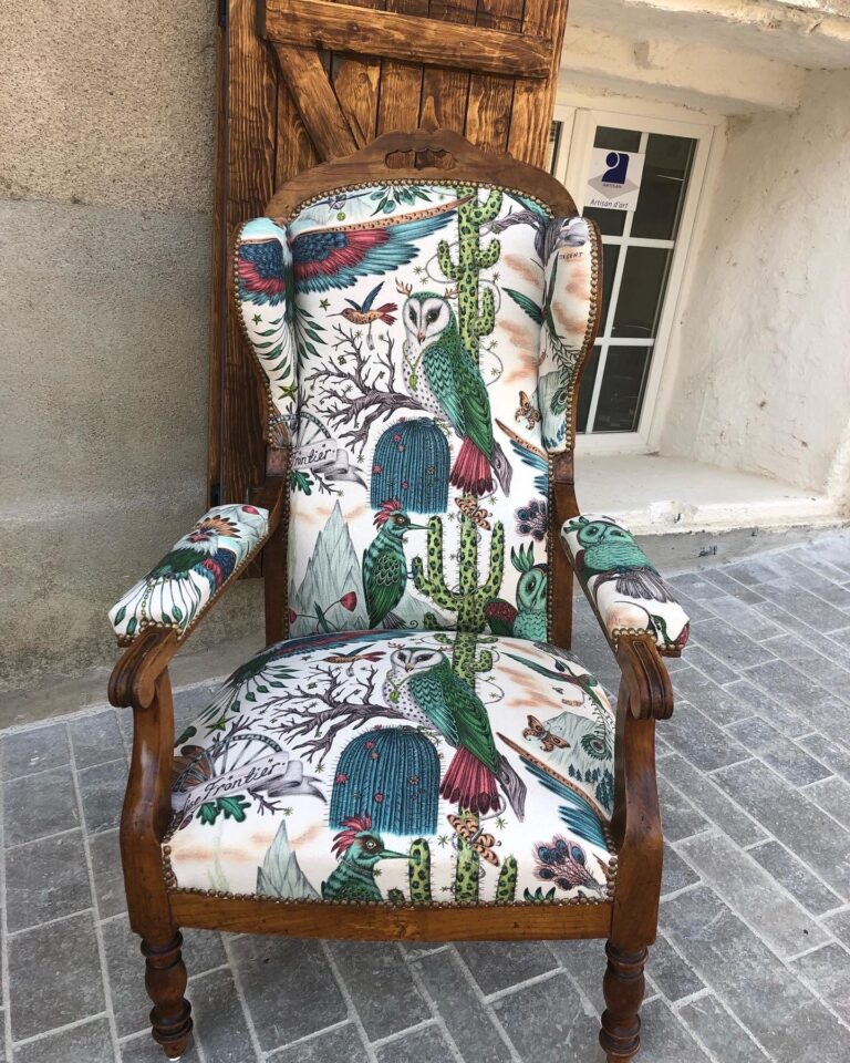 Stage en tapisserie d'ameublement : restauration de fauteuil Voltaire
