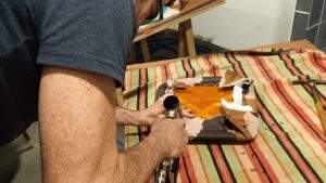 Assise chaise atelier redonnez vie à une chaise formica