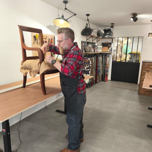 Frédéric Homs, tapissier d'ameublement dans les Pyrénées