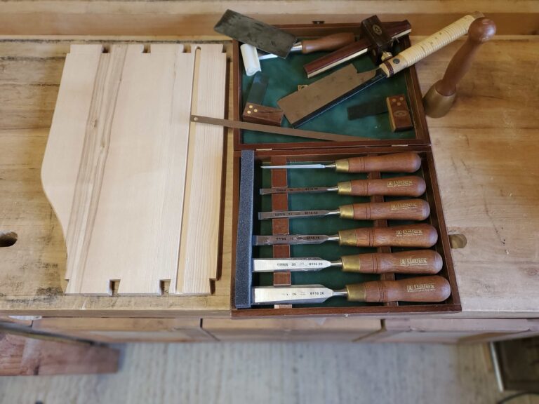 Stage d'ébénisterie, les outils
